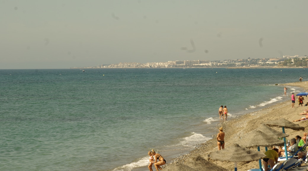 Foto „Strand von Fontanilla“ von Concepcion AMAT ORTA… (CC BY)/zugeschnittenes Original