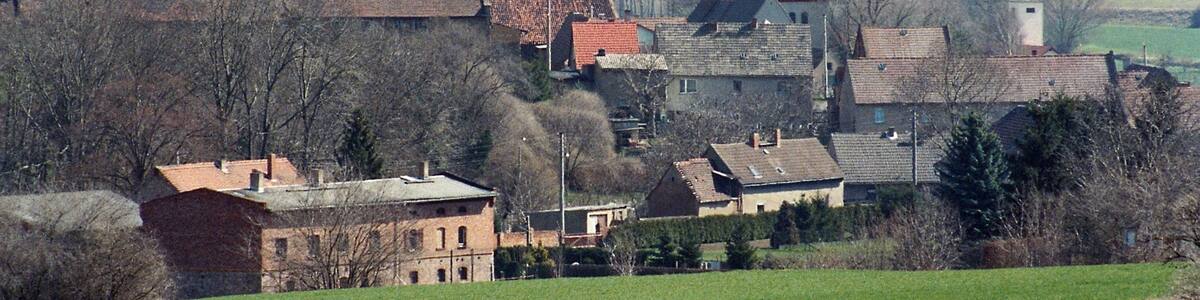 Photo "Zabenstedt (Gerbstedt), the village" by Dguendel (page does not exist) (Creative Commons Attribution 4.0) / Cropped from original