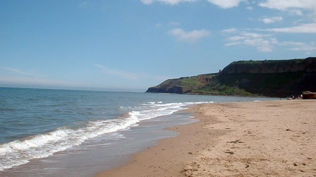 "Osgodby"-foto av Chris Charlesworth (CC BY-SA) / Urklipp från original