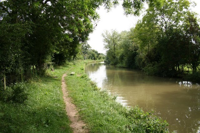 "Grafton Regis"-foto av Richard Croft (CC BY-SA) / Urklipp från original