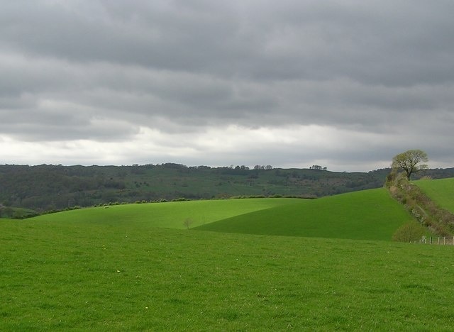 "Underbarrow and Bradleyfield"-foto av Arnold Price (CC BY-SA) / Urklipp från original