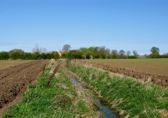 "Sutton med Howgrave"-foto av David Rogers (CC BY-SA) / Urklipp från original