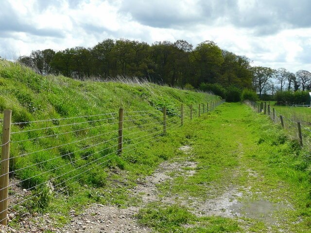 Kuva ”Dunstall” käyttäjältä Jonathan Billinger (CC BY-SA) / rajattu alkuperäisestä kuvasta