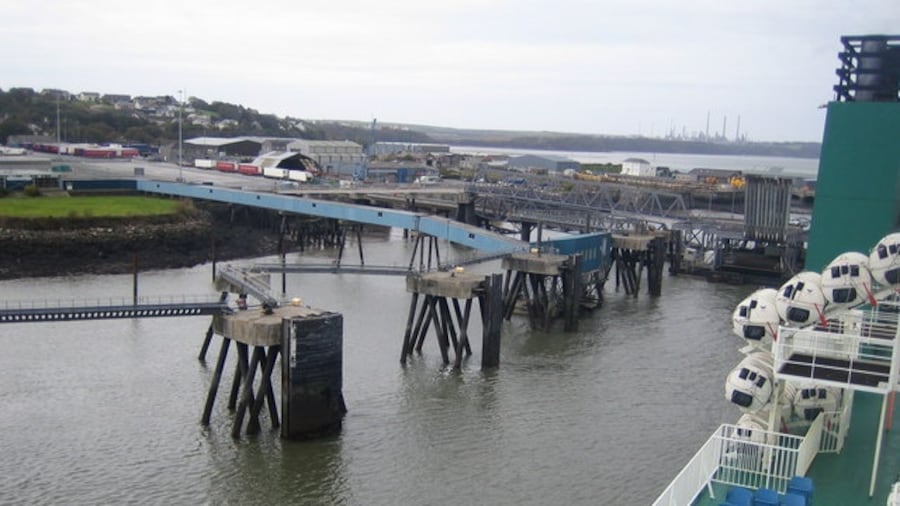 Photo "Pembroke Dock This is the ferry terminal for Irish Ferries' ships to and from Rosslare." by Nigel Cox (Creative Commons Attribution-Share Alike 2.0) / Cropped from original