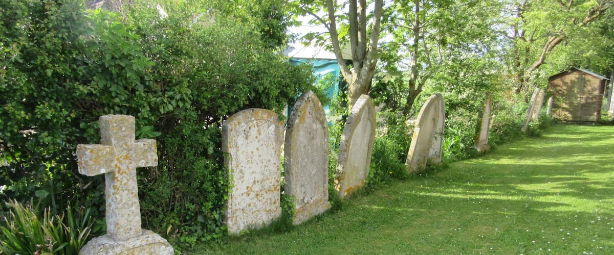 Graveyard at Wellow Baptist Church, Main Road (B3401), Wellow, Isle of Wight, England.