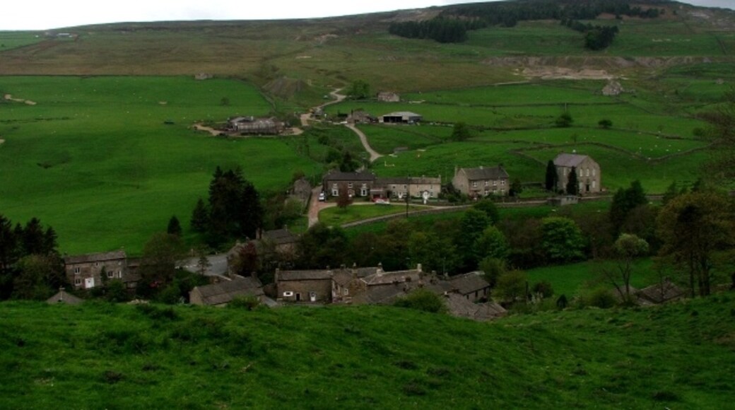 Photo "Langthwaite" by Steve Partridge (CC BY-SA) / Cropped from original