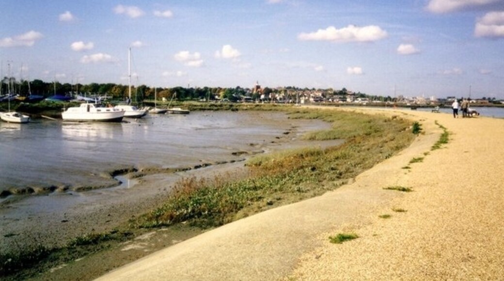 Kuva ”Heybridge Basin” käyttäjältä Les Harvey (CC BY-SA) / rajattu alkuperäisestä kuvasta