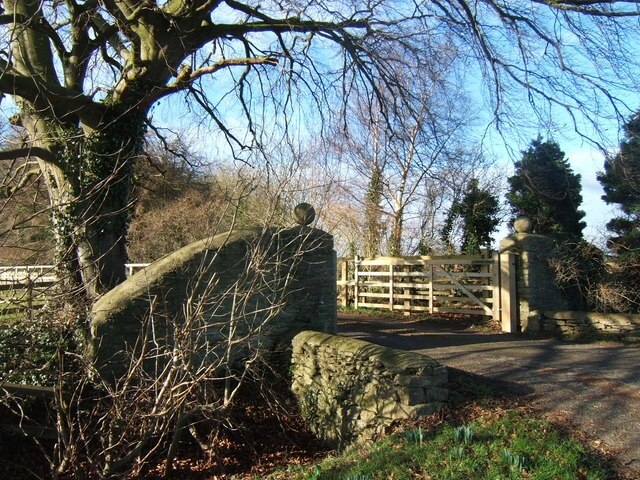 Billede "Siddington" af David Collins (CC BY-SA) / beskåret fra det originale billede