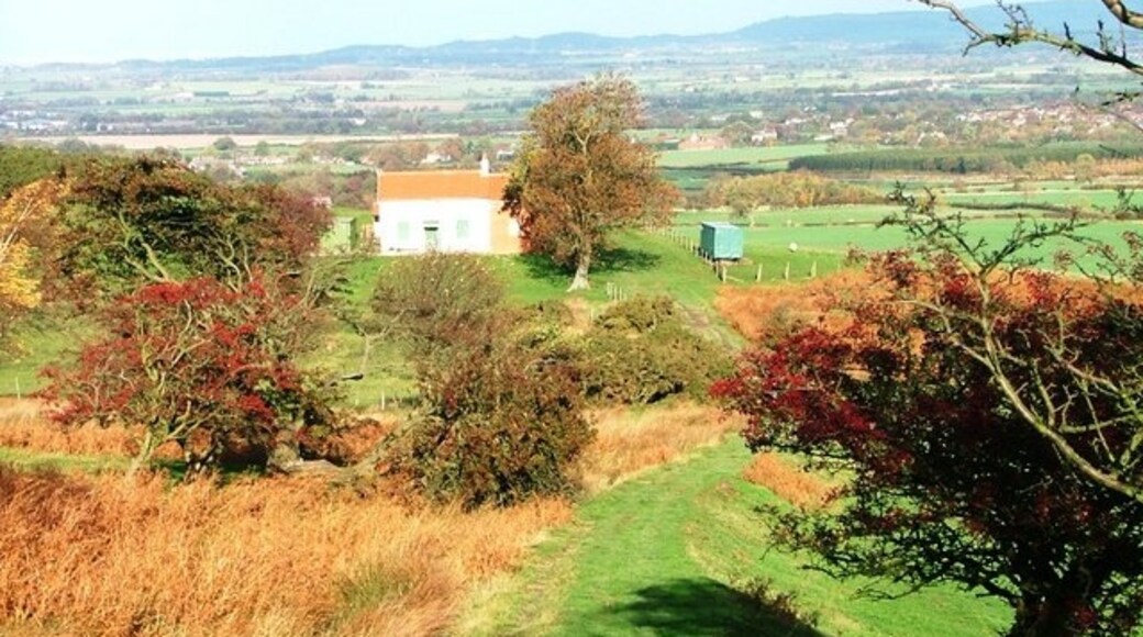 Foto “Kirkby” tomada por Mick Garratt (CC BY-SA); recorte de la original