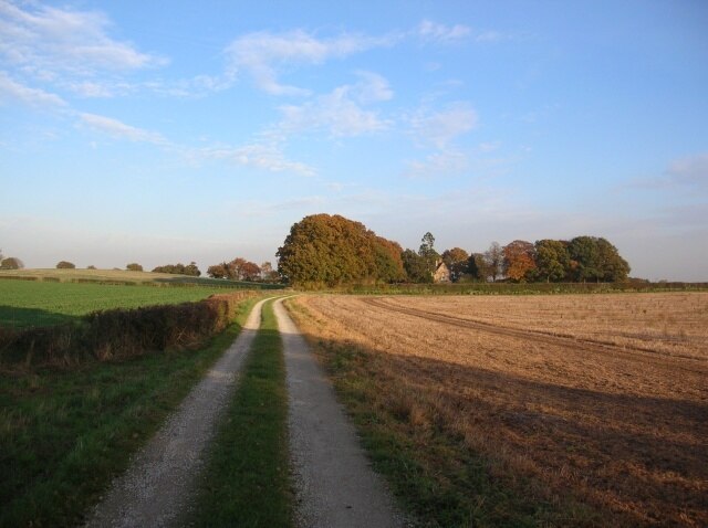 Kuva ”Warthill” käyttäjältä DS Pugh (CC BY-SA) / rajattu alkuperäisestä kuvasta