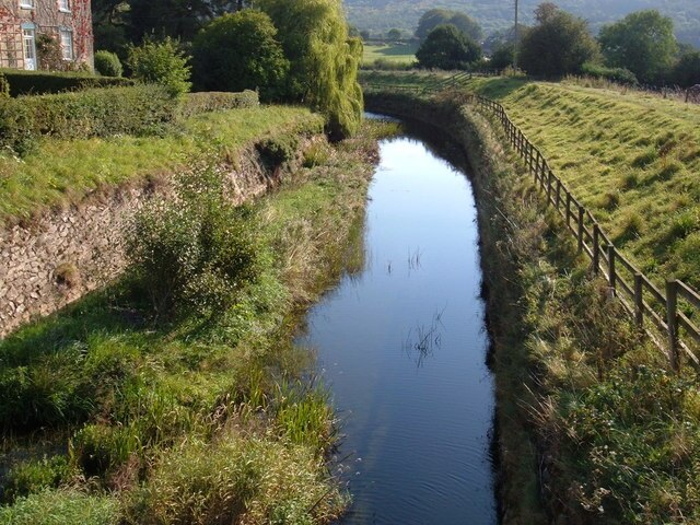 Foto “Suffield-cum-Everley” tomada por JThomas (CC BY-SA); recorte de la original