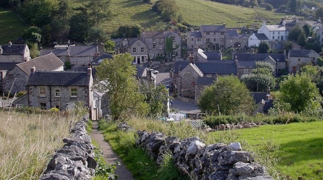 Photo "Bonsall" by Dave Bevis (CC BY-SA) / Cropped from original