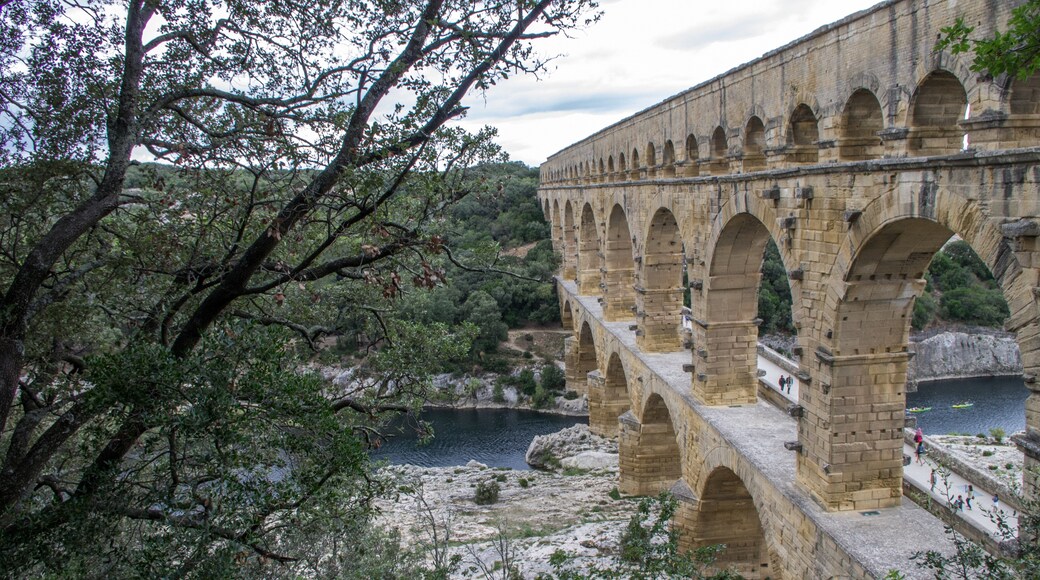 « Pont du Gard», photo de Christian Ferrer (CC BY-SA) / rognée de l’originale