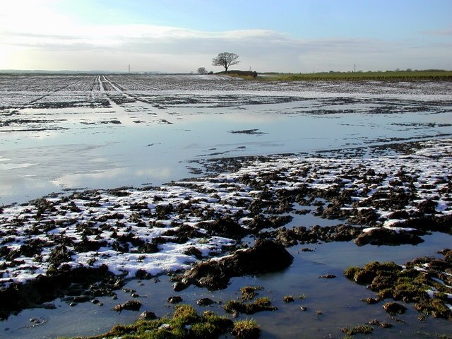 Foto “Routh” tomada por Paul Glazzard (CC BY-SA); recorte de la original