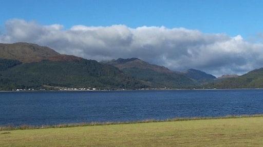 Photo "Helensburgh" by william craig (CC BY-SA) / Cropped from original