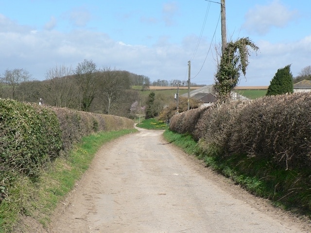 Kuva ”Saxton with Scarthingwell” käyttäjältä RichTea (CC BY-SA) / rajattu alkuperäisestä kuvasta