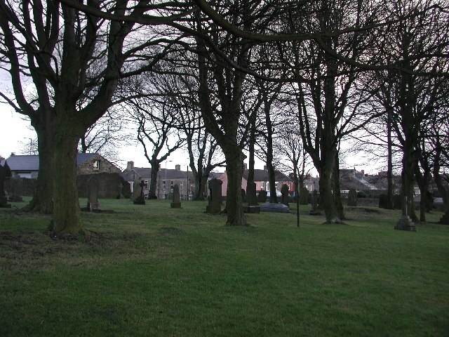 Photo "Tow Law" by Vivienne Smith (CC BY-SA) / Cropped from original