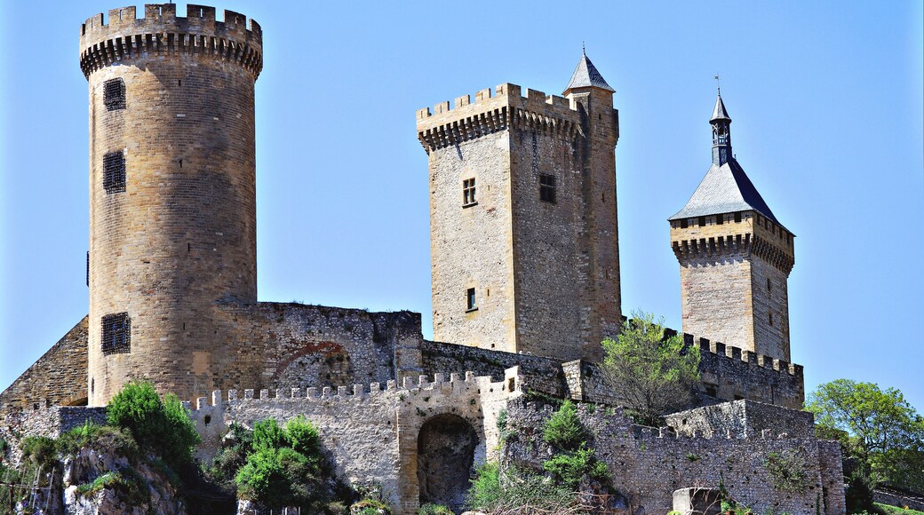 Foto "Chateau de Foix" por BLUMJ (page does not exist) (CC BY-SA) / Recortada de la original