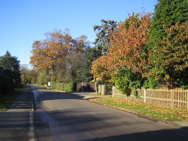 "Nettleden with Potten End"-foto av Nigel Cox (CC BY-SA) / Urklipp från original
