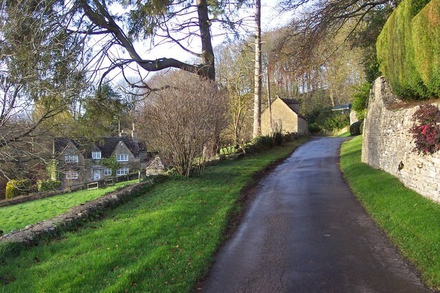 Photo "Bagendon" by Jonathan Billinger (CC BY-SA) / Cropped from original