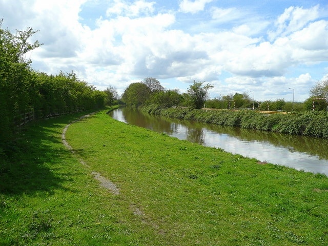 The Trent and Mersey Canal. View south towards Alrewas along the towpath which also forms part of The Way for the Millennium Long Distance Footpath.