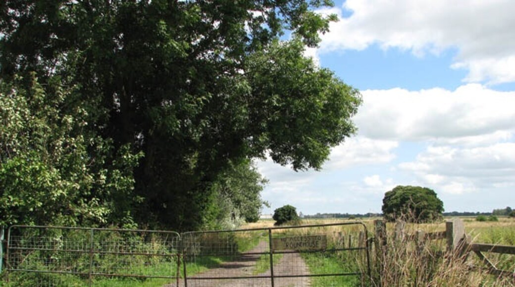 Foto „Langley mit Hardley“ von Evelyn Simak (CC BY-SA)/zugeschnittenes Original