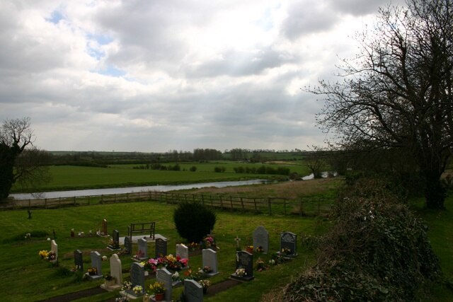 Kuva ”Woodford” käyttäjältä Alan Simkins (CC BY-SA) / rajattu alkuperäisestä kuvasta