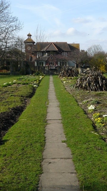 Path in Beddington Park The path leads towards The Grange, a restaurant and bar.