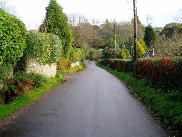 Photo "All Saints" by Peter Holmes (CC BY-SA) / Cropped from original