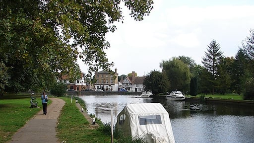 Photo "Godmanchester" by OLU (CC BY-SA) / Cropped from original