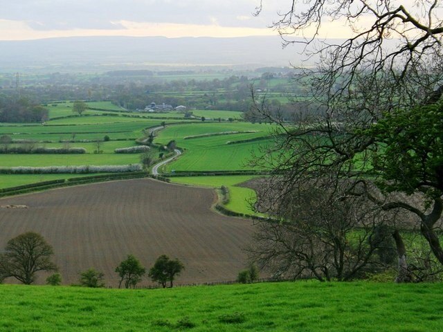 "Cowesby"-foto av Mick Garratt (CC BY-SA) / Urklipp från original