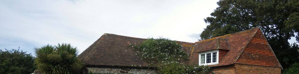 Photo "Grade II listed." by undefined (Creative Commons Zero, Public Domain Dedication) / Cropped from original