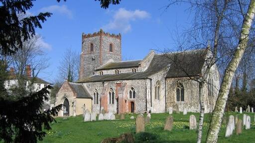 Foto „Yelverton“ von Graham Hardy (CC BY-SA)/zugeschnittenes Original