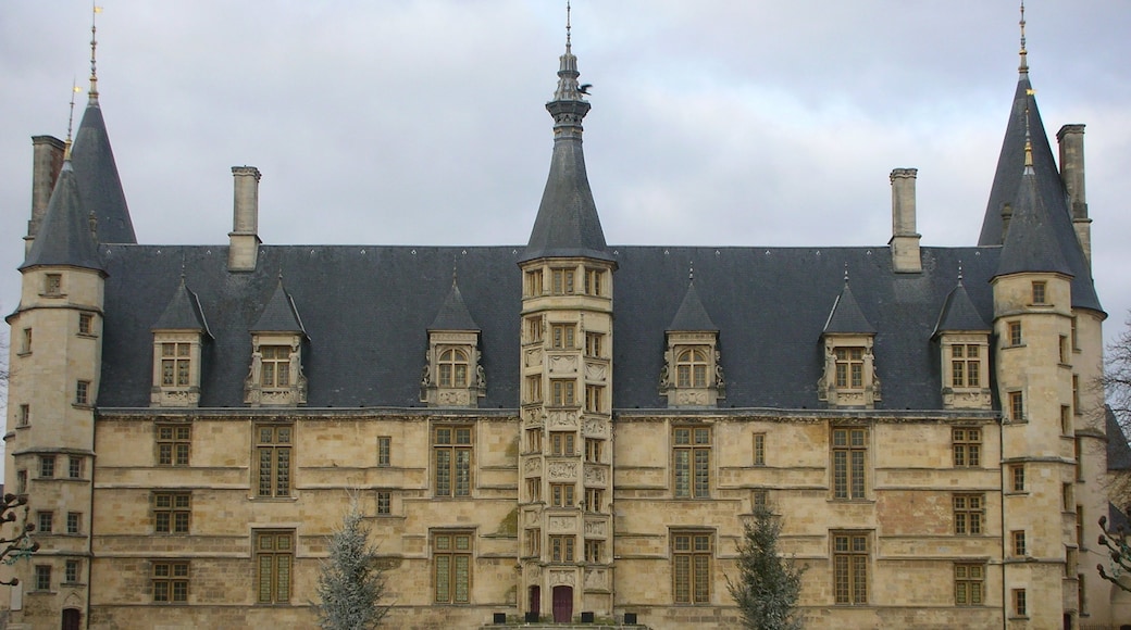 Palais Ducal, Nevers, Nièvre, France