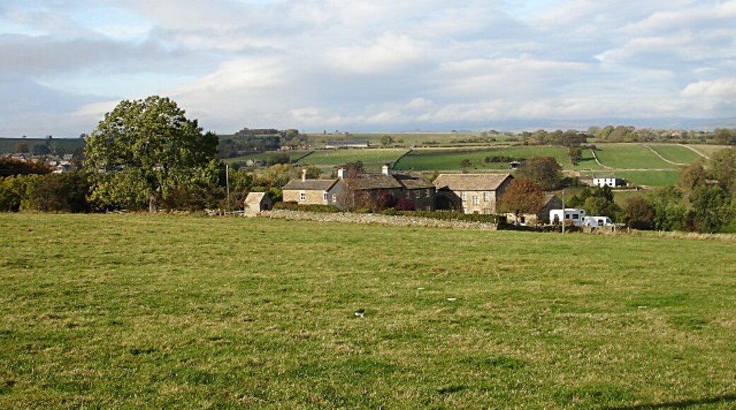 "Gilmonby"-foto av Andy Waddington (CC BY-SA) / Urklipp från original