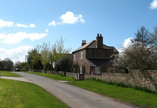 Billede "Marton-le-Moor" af Gordon Hatton (CC BY-SA) / beskåret fra det originale billede