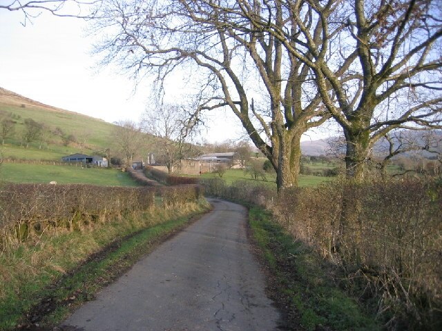 Kuva ”Bewaldeth ja Snittlegarth” käyttäjältä John Holmes (CC BY-SA) / rajattu alkuperäisestä kuvasta