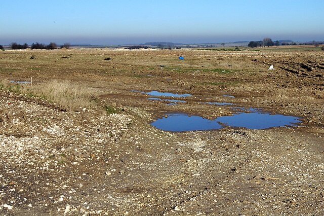 Photo "Brookenby" by Mr T (CC BY-SA) / Cropped from original