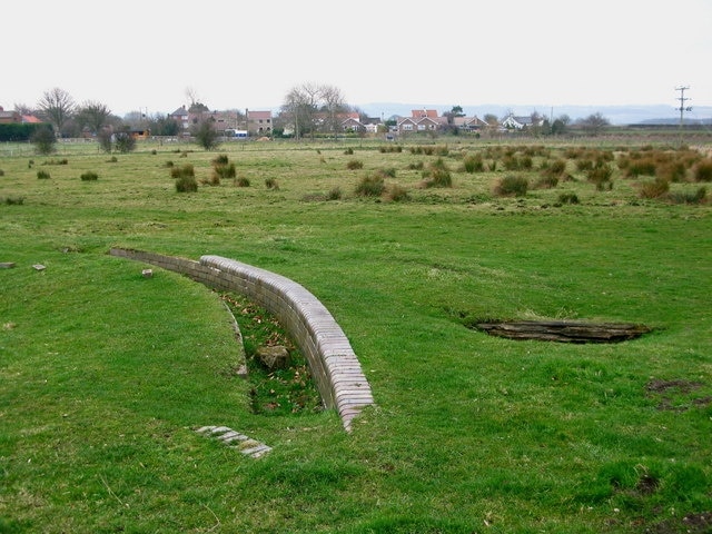 "Seamer"-foto av David Rogers (CC BY-SA) / Urklipp från original