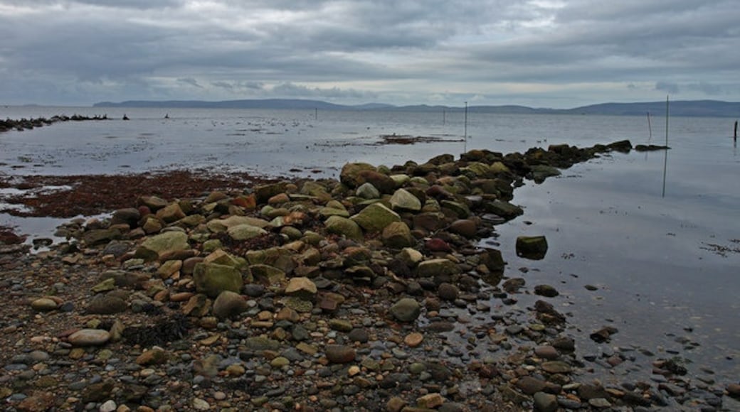 Photo "Blackwaterfoot" by wfmillar (CC BY-SA) / Cropped from original