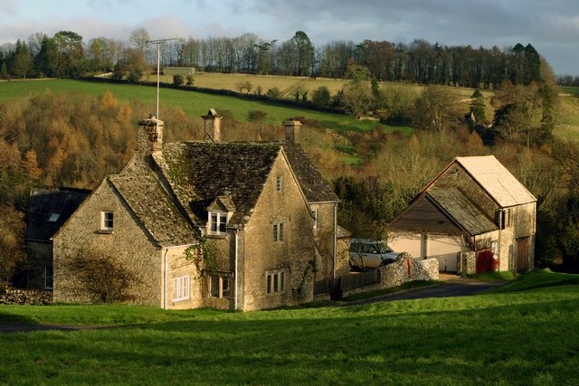 Kuva ”Brimpsfield” käyttäjältä Mike Baldwin (CC BY-SA) / rajattu alkuperäisestä kuvasta