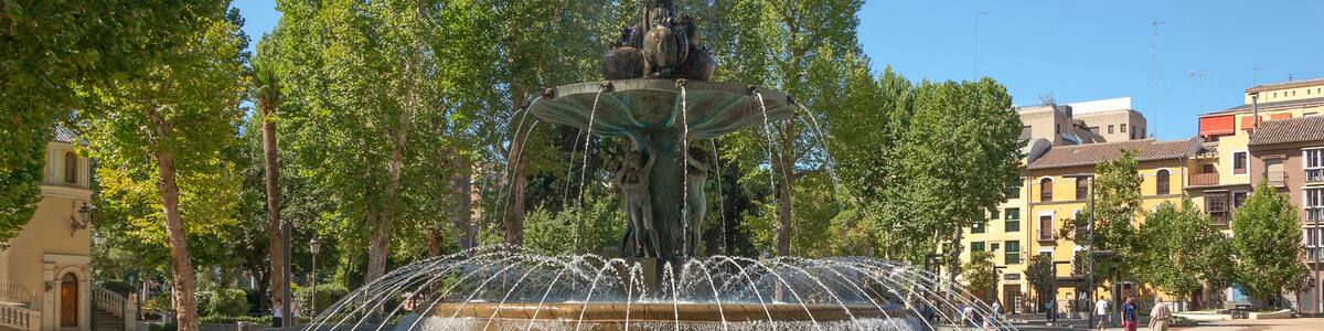 Photo ""Fountain of the pomegranates", by Ramiro Megías, inaugurated in 2007, march. Granada, Spain." by undefined (Creative Commons Zero, Public Domain Dedication) / Cropped from original