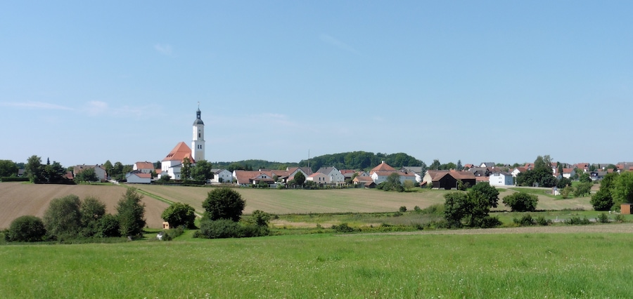 Wallfahrtsort Bettbrunn bei Kösching. Ansicht von Osten.