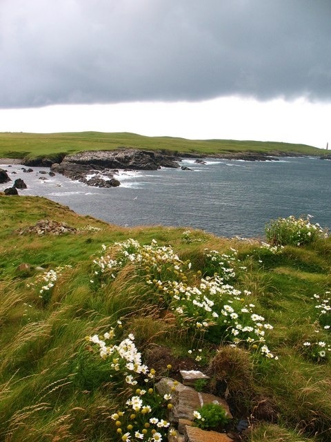 Kuva ”Dùn Èistean” käyttäjältä Gordon Hatton (CC BY-SA) / rajattu alkuperäisestä kuvasta