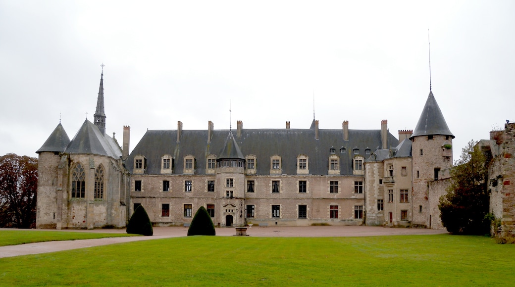 Foto „Chateau de La Palice“ von Aroche (CC BY-SA)/zugeschnittenes Original