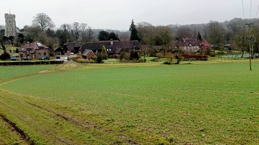 Kuva ”West Meon” käyttäjältä dinglefoot (CC BY-SA) / rajattu alkuperäisestä kuvasta