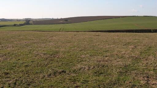 Foto „Charndon“ von Andrew Smith (CC BY-SA)/zugeschnittenes Original