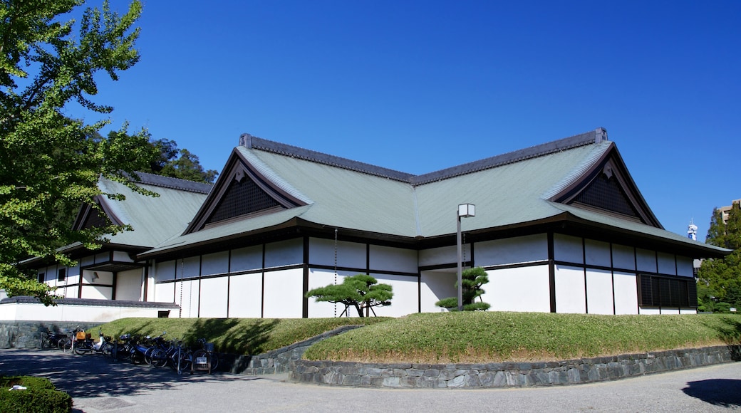 Foto „Museum der Burg Tokushima“ von 663highland (CC BY)/zugeschnittenes Original