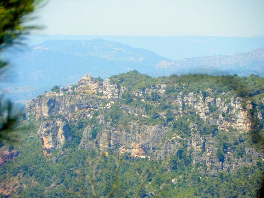 Castell de Siurana des de la carretera de la Febró