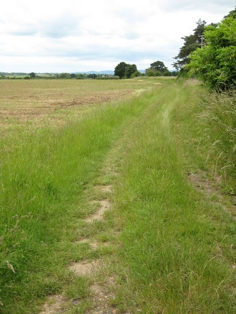 Foto "Bricklehampton" de Philip Halling (CC BY-SA) / Recortada do original